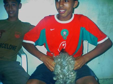 9anfod kaydirl le kalba dyal bimbi dakchi obimbi far7an hahahah